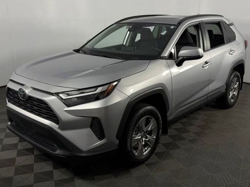 Used 2024 Toyota RAV4 XLE w/ Convenience Package FWD image 30