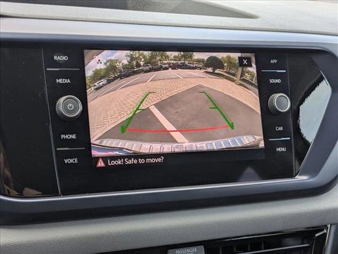 Used 2023 Volkswagen Taos SE image 12