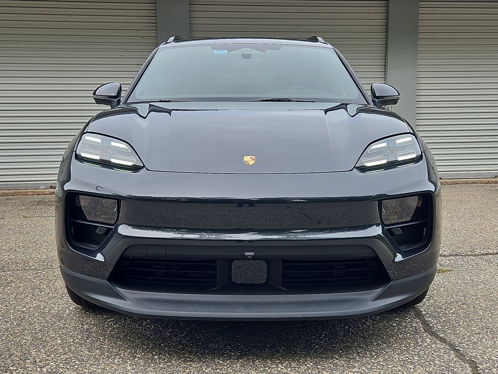Certified 2026 Porsche Macan 4 Electric AWD/4WD image 10