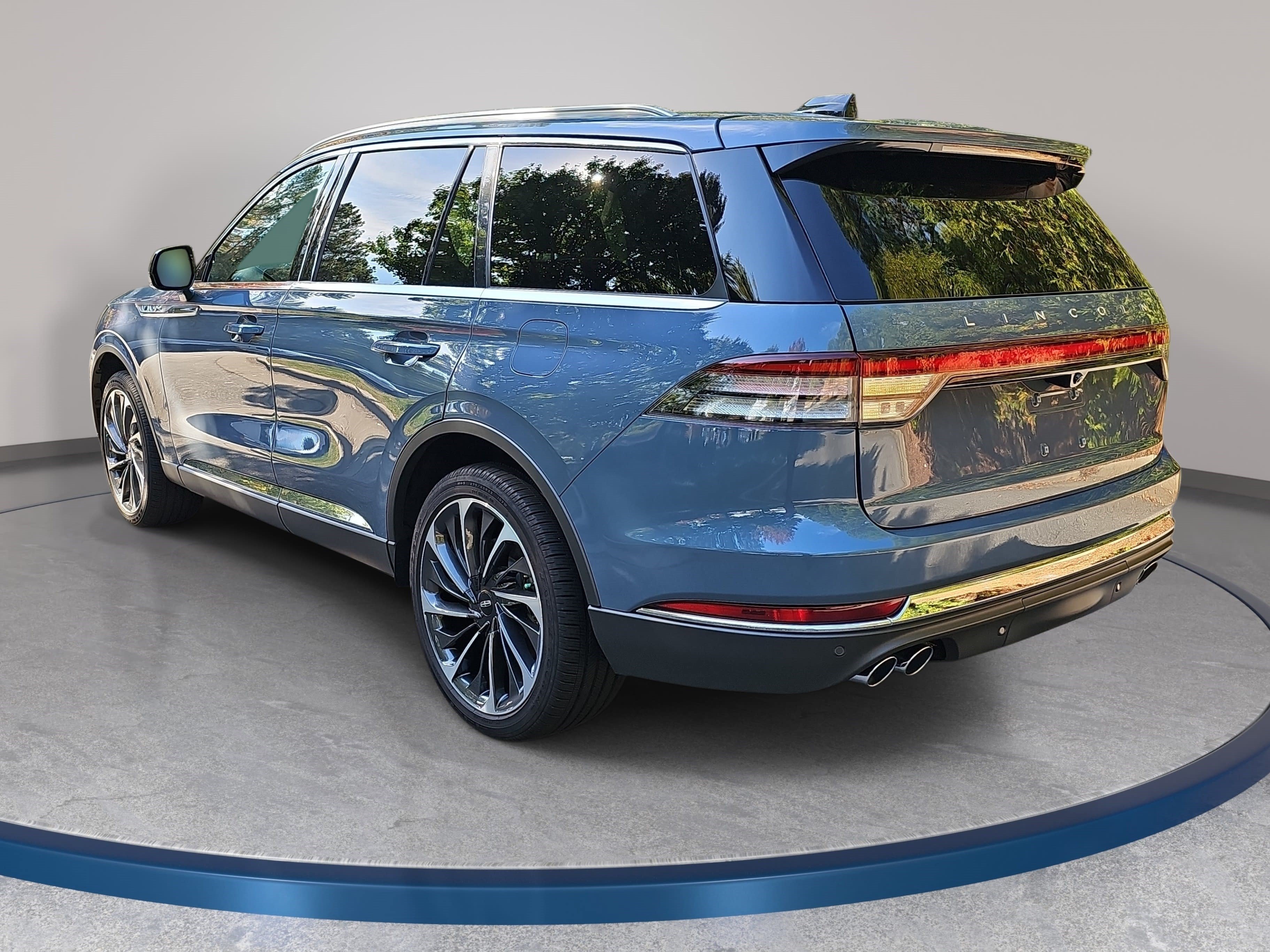 Used 2026 Lincoln Aviator Reserve AWD/4WD image 7