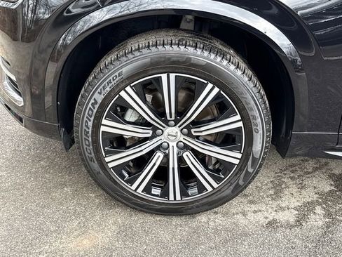 Used 2024 Volvo XC90 B5 Core w/ Climate Package image 8