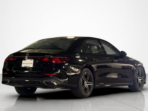 New 2026 Mercedes-Benz E 450 4MATIC Sedan image 5