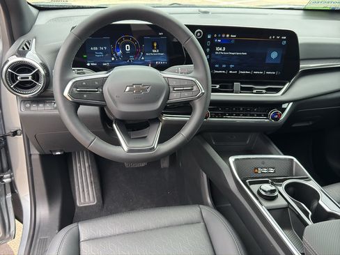 New 2027 Chevrolet Equinox LT w/ Convenience Package II AWD/4WD image 12
