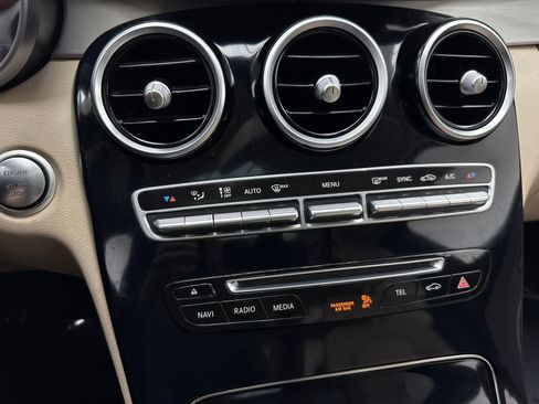 Used 2016 Mercedes-Benz C 300 4MATIC Sedan image 28