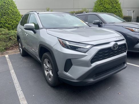 Used 2024 Toyota RAV4 XLE FWD image 2