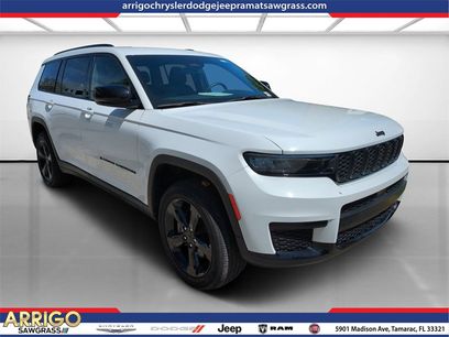 Used 2023 Jeep Grand Cherokee L Laredo