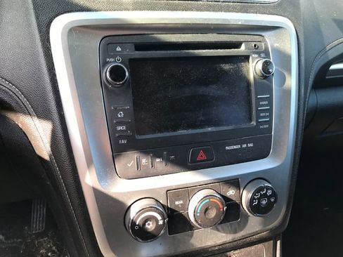 Used 2015 GMC Acadia SLE image 5