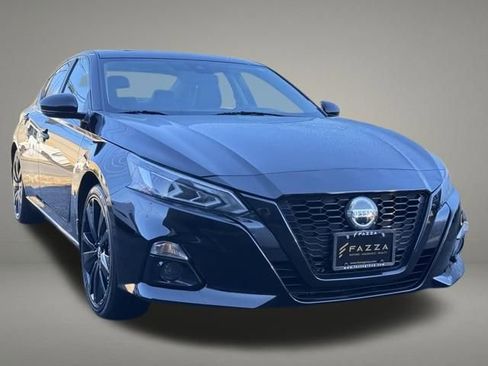 Used 2022 Nissan Altima 2.5 SR w/ Midnight Edition Package image 8