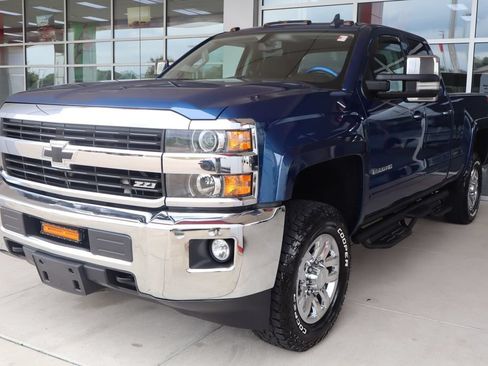 Used 2016 Chevrolet Silverado 2500 LT w/ All Star Edition AWD/4WD image 3
