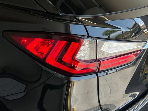 Used 2017 Lexus RX 350 FWD w/ Luxury Package image 18