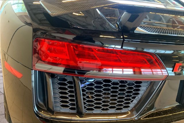 Used 2018 Audi R8 V10 plus AWD/4WD image 29