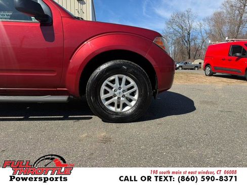 Used 2015 Nissan Frontier SV w/ SV Value Truck Package AWD/4WD image 27