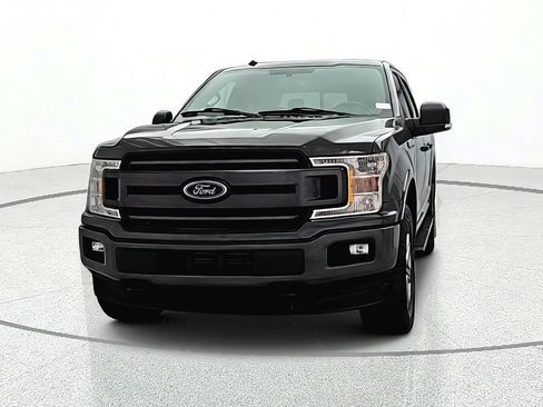 Used 2018 Ford F150 XLT w/ Equipment Group 302A Luxury AWD/4WD image 9