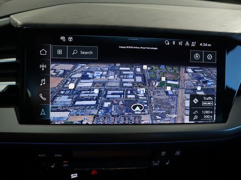 Used 2026 Audi Q4 e-tron Premium Plus w/ Premium Plus image 17