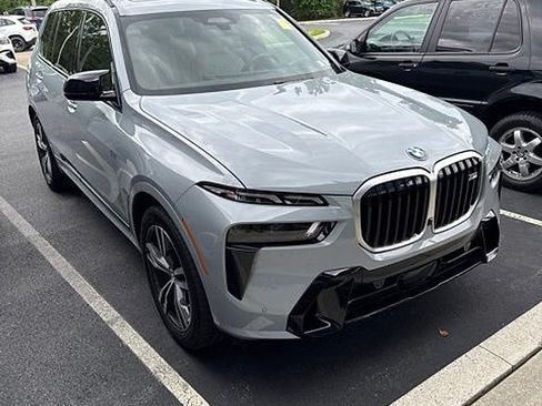 Used 2025 BMW X7 M60i AWD/4WD image 2