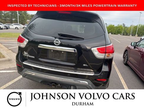 Used 2015 Nissan Pathfinder SL w/ SL Tech Package image 21
