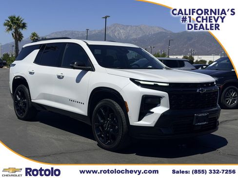 Used 2024 Chevrolet Traverse RS w/ LPO, Floor Liner Package AWD/4WD image 1