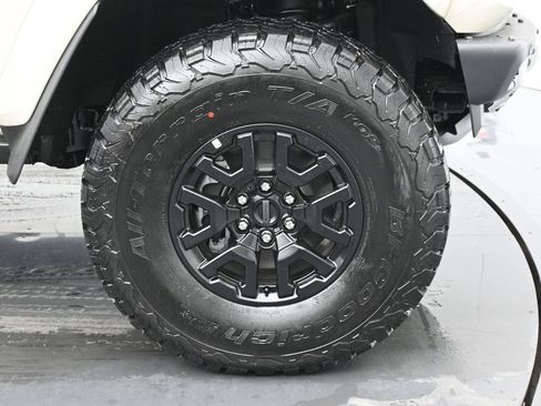 New 2025 Ford Bronco Raptor w/ Interior Carbon Fiber Pack AWD/4WD image 33