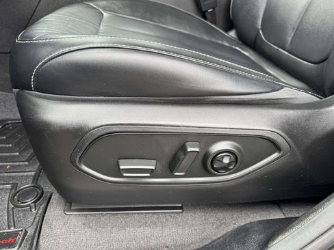Used 2021 Jeep Grand Cherokee L Limited AWD/4WD image 19