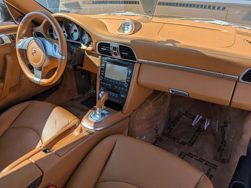 Used 2010 Porsche 911 Carrera 4S image 28