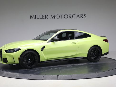 Used 2025 BMW M4 Coupe w/ M Carbon Exterior Package image 2