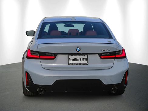 New 2026 BMW 330i Sedan w/ M Sport Package image 5