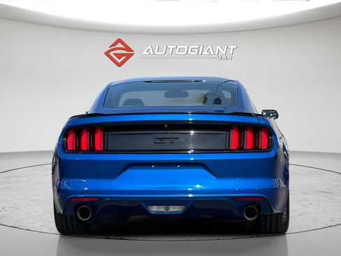 Used 2017 Ford Mustang GT w/ Black Accent Package RWD image 6