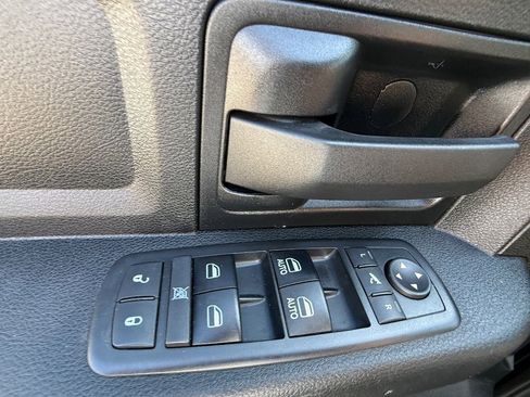 Used 2022 RAM 3500 Tradesman w/ Chrome Appearance Group image 17