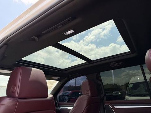 Used 2025 Cadillac Escalade Sport w/ LPO, Floor Liner Package image 17