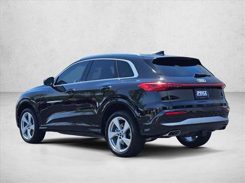 Used 2025 Audi Q5 Premium Plus AWD/4WD image 8