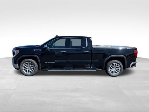 Used 2022 GMC Sierra 1500 SLT w/ SLT Convenience Package AWD/4WD image 2