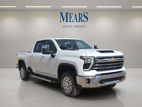 Used 2024 Chevrolet Silverado 2500 LTZ image 7