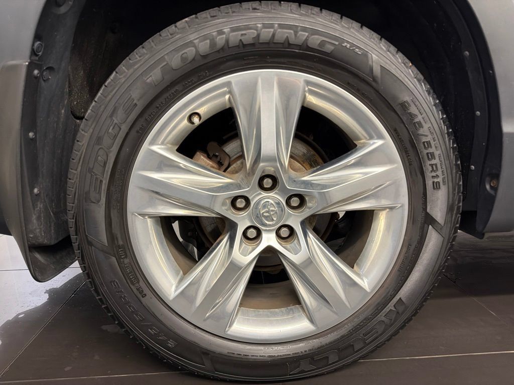 Used 2015 Toyota Highlander Limited AWD/4WD image 7