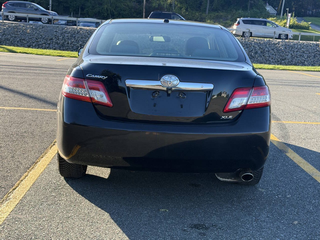 Used 2010 Toyota Camry XLE FWD image 4