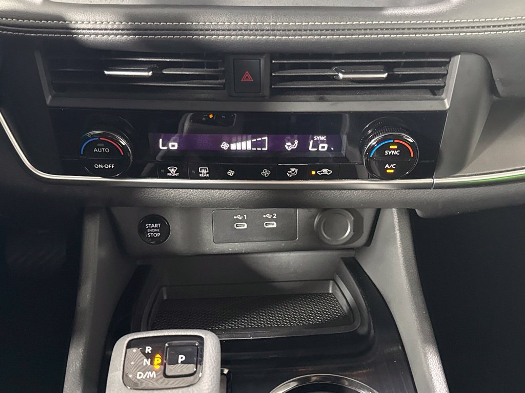 Used 2024 Nissan Rogue SV AWD/4WD image 25
