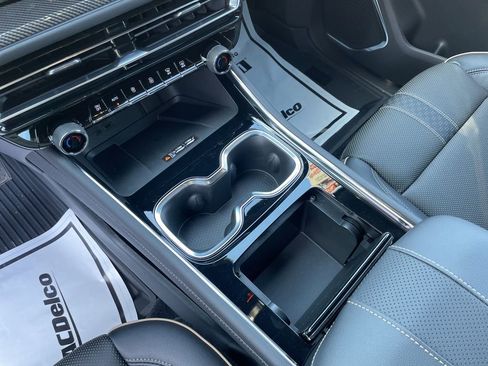 New 2026 Chevrolet Traverse High Country w/ LPO, Floor Liner Package FWD image 19