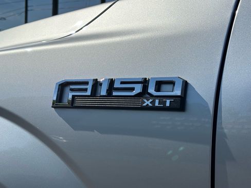 Used 2019 Ford F150 XLT w/ Equipment Group 302A Luxury AWD/4WD image 6