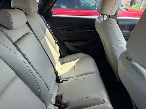 Used 2025 MAZDA CX-30 AWD 2.5 S w/ Preferred Package image 4