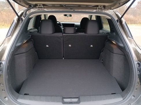 New 2026 Nissan Kicks SV w/ SV Premium Package image 30