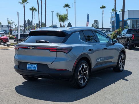 Used 2026 Chevrolet Equinox EV LT w/ LPO, All-Weather Mat Package image 5