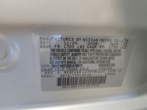 Used 2025 Nissan Versa SV w/ Trunk Package FWD image 33