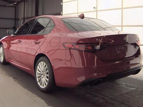 Used 2022 Alfa Romeo Giulia Sprint image 4