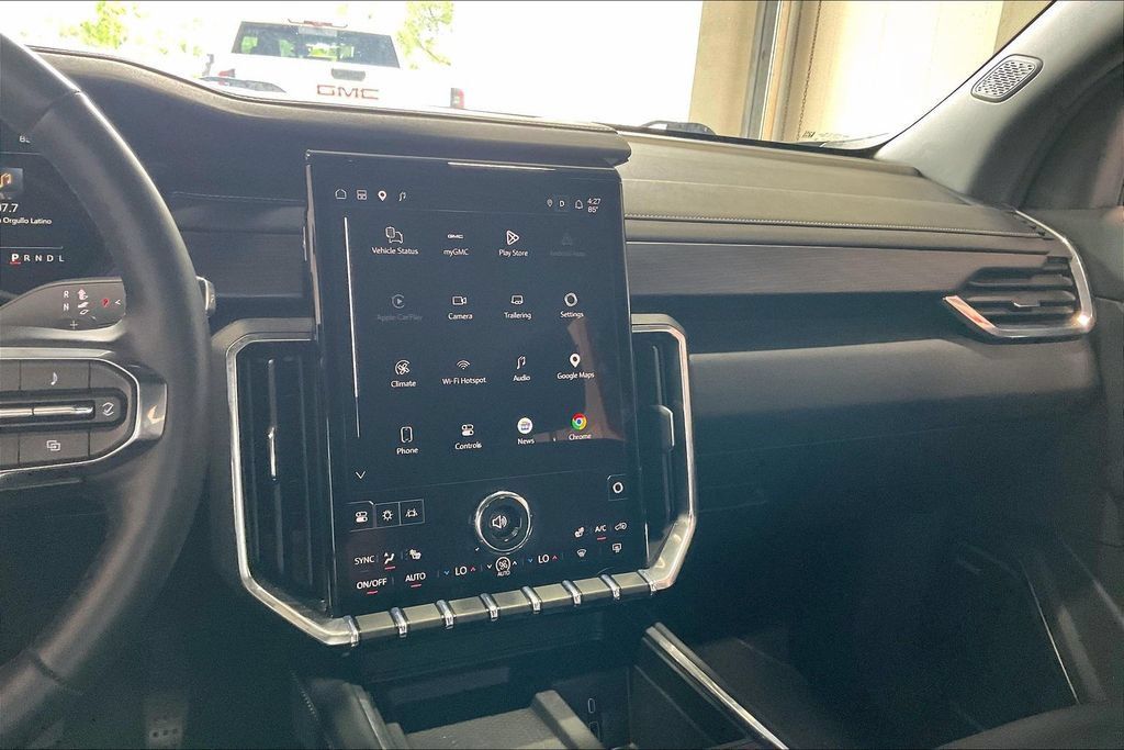 Used 2026 GMC Acadia Elevation w/ Elevation Premium Package FWD image 10