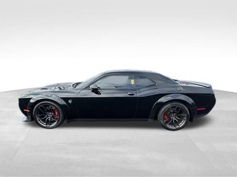 Used 2018 Dodge Challenger SRT Hellcat image 3