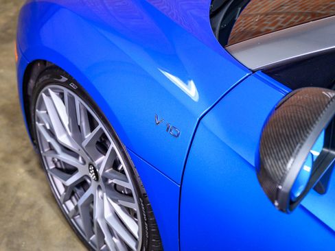 Used 2018 Audi R8 V10 plus image 20