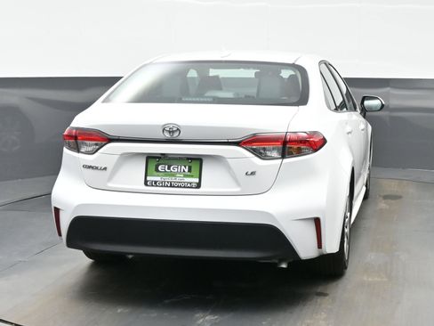 Used 2025 Toyota Corolla LE FWD image 7