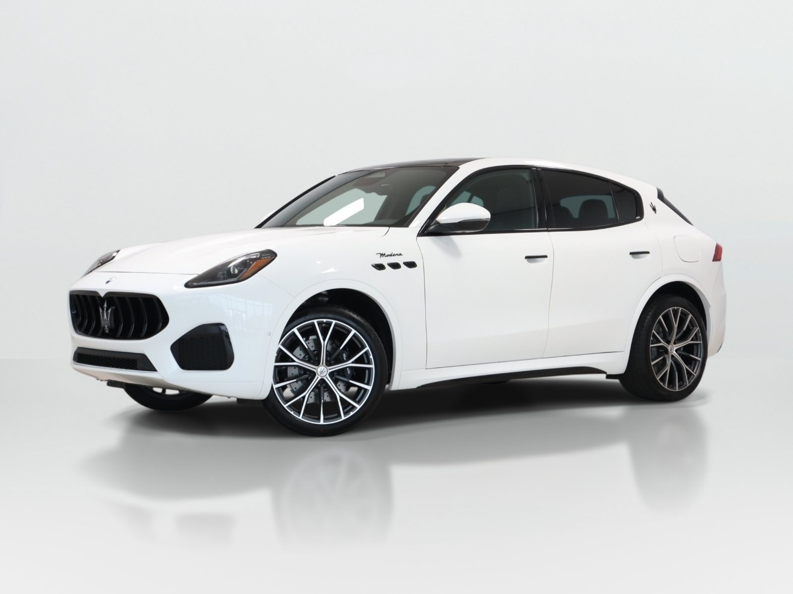 New 2026 Maserati Grecale Modena AWD/4WD image 1