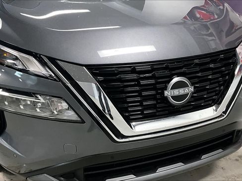 Used 2023 Nissan Rogue SL image 30