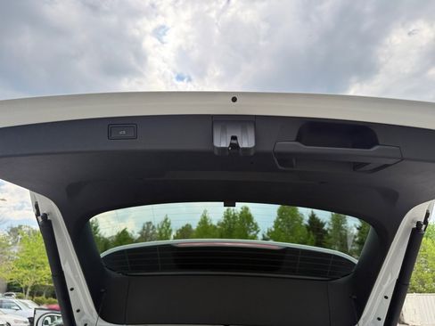 New 2026 Volkswagen Tiguan SEL R-Line AWD/4WD image 14