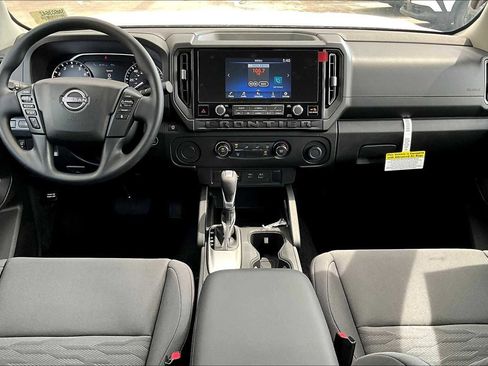 Used 2025 Nissan Frontier S RWD image 5